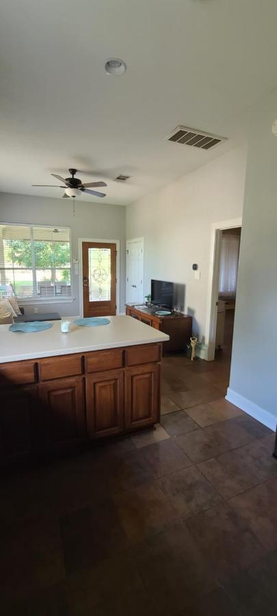 Hill Country Haute N Haus Relax And Renew Fischer Extérieur photo