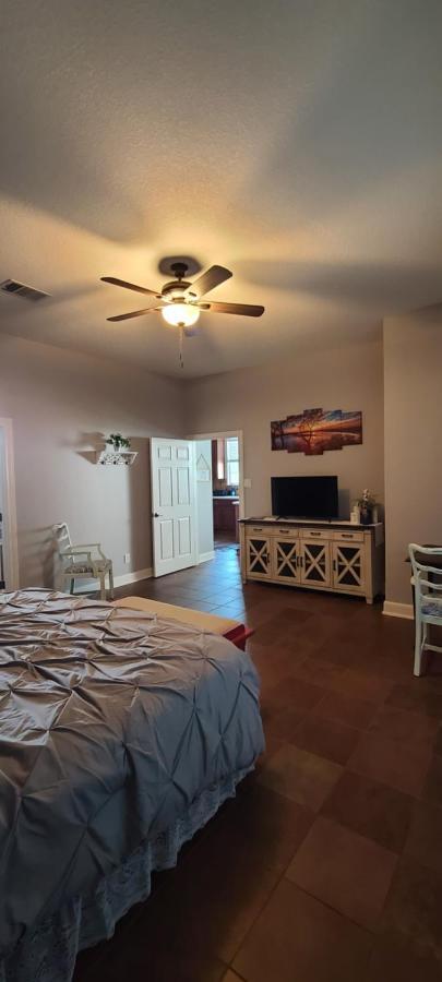 Hill Country Haute N Haus Relax And Renew Fischer Extérieur photo
